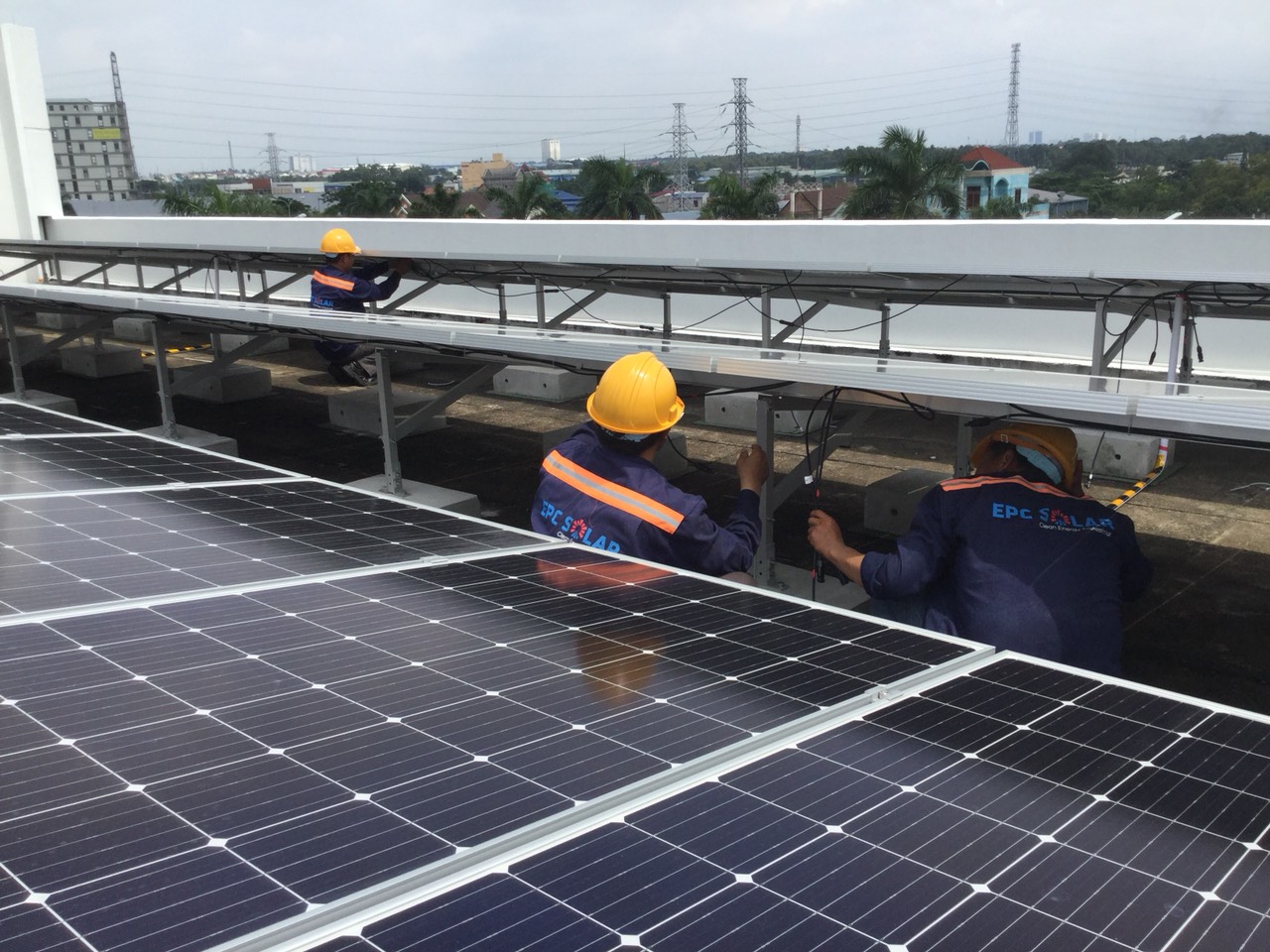 thi công lắp đặt điện mặt trời thi công lắp đặt điện mặt trời